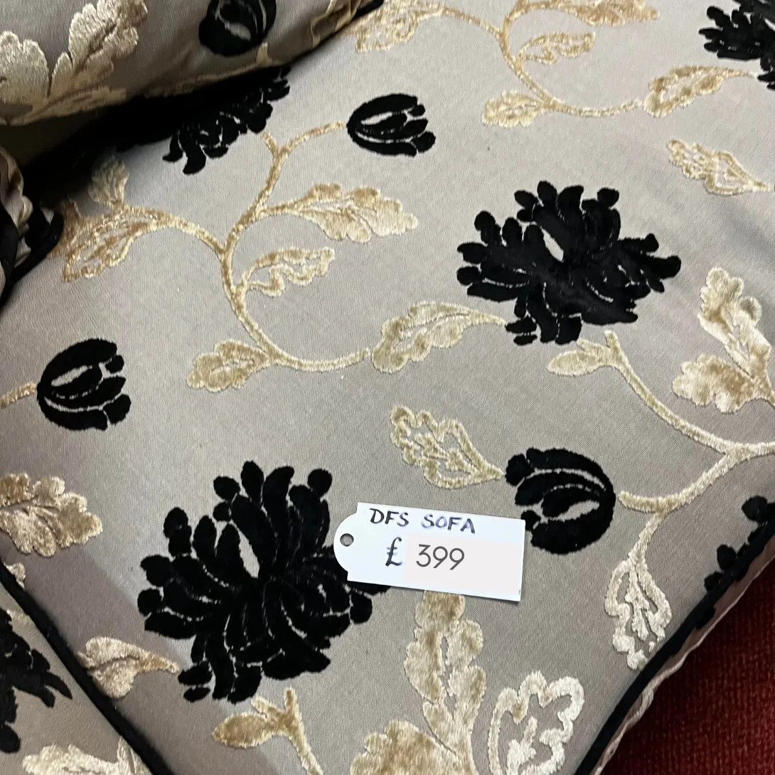 DFS Settee/Sofa