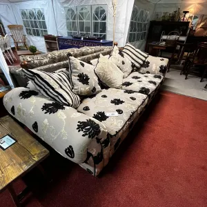DFS Settee/Sofa