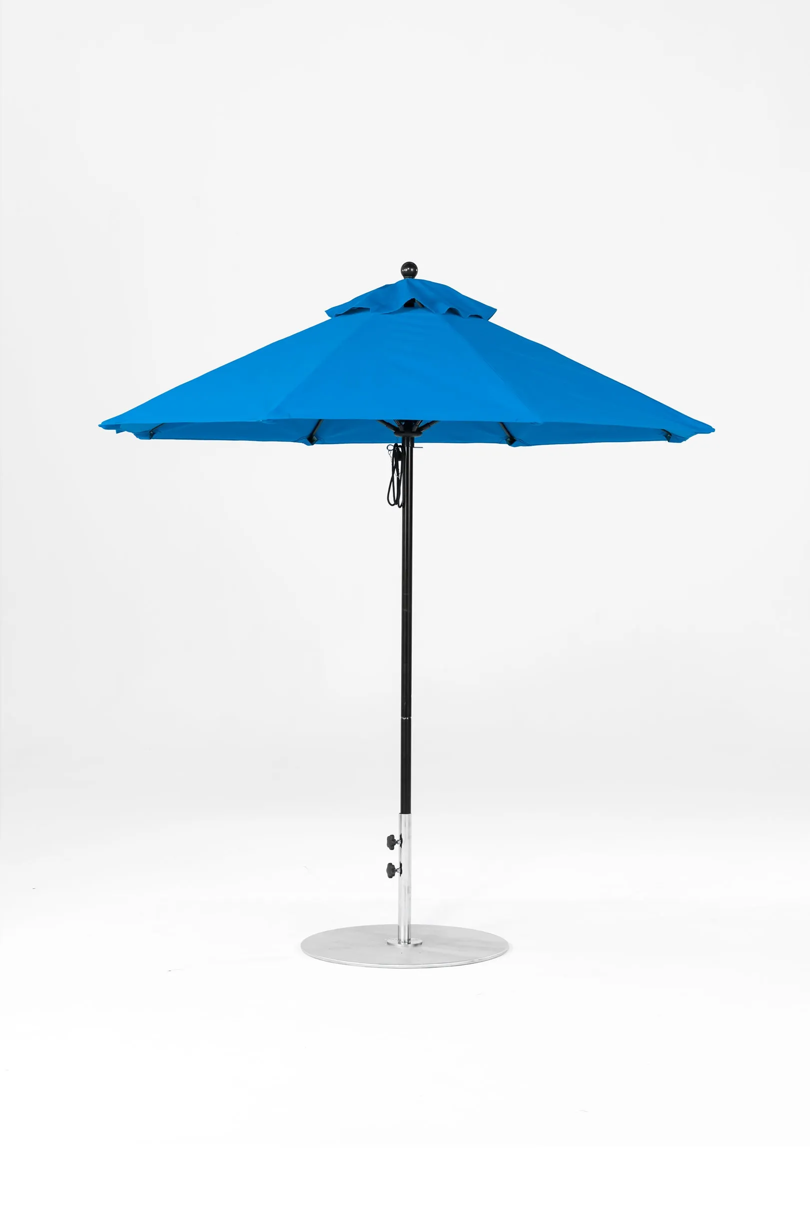 Frankford 845FM 7.5' Monterey Pulley Lift Fiberglass Market Umbrella