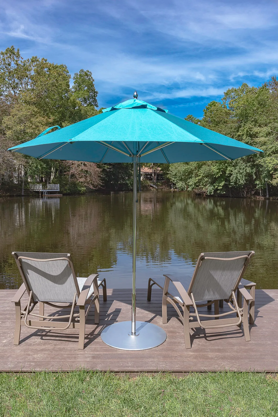 Frankford 864CAM 11' Greenwich Pulley Lift Aluminum Market Umbrella