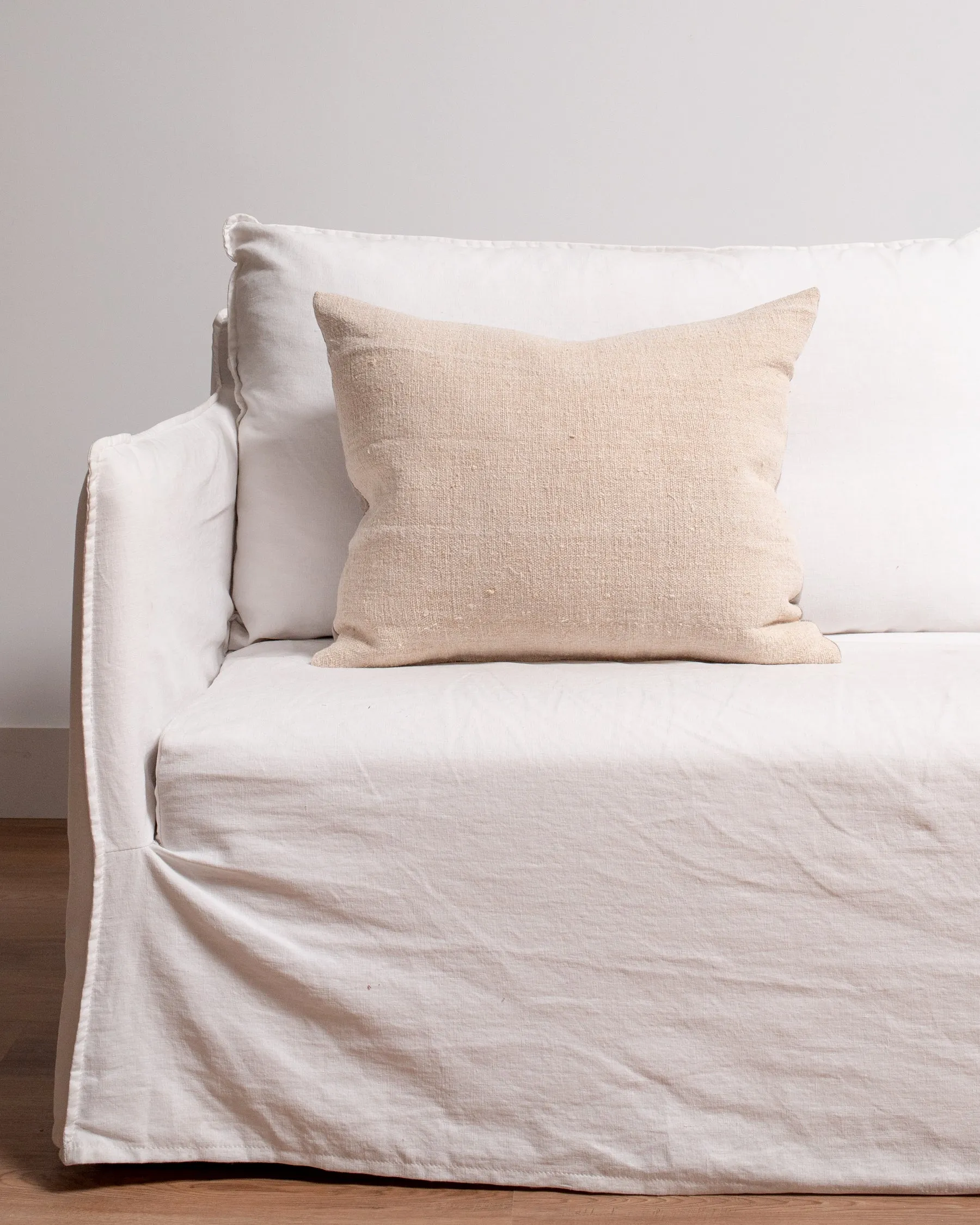 Imogen Pillow II