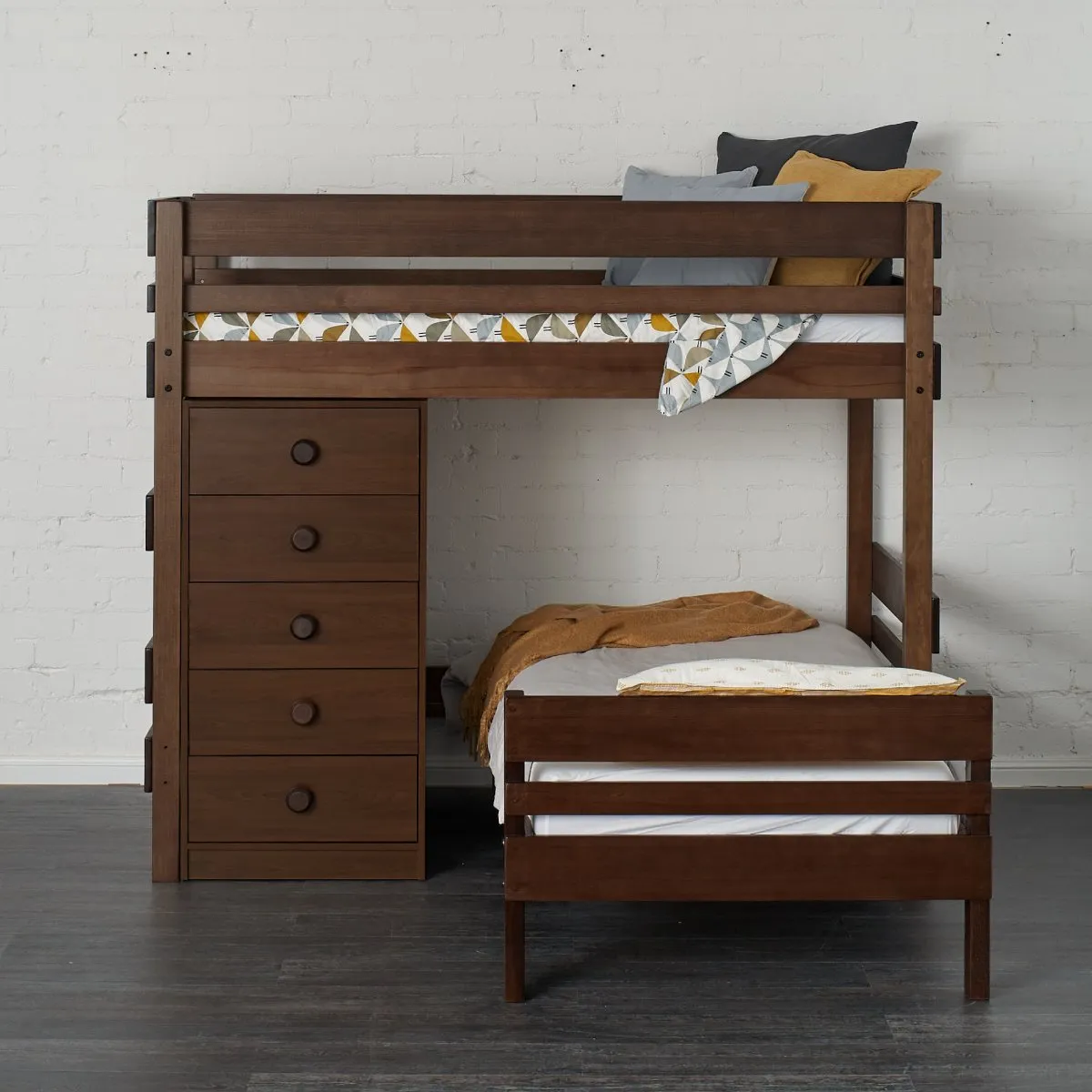 Mid-Line Corner Bunk Bed with Mid-Line Chest