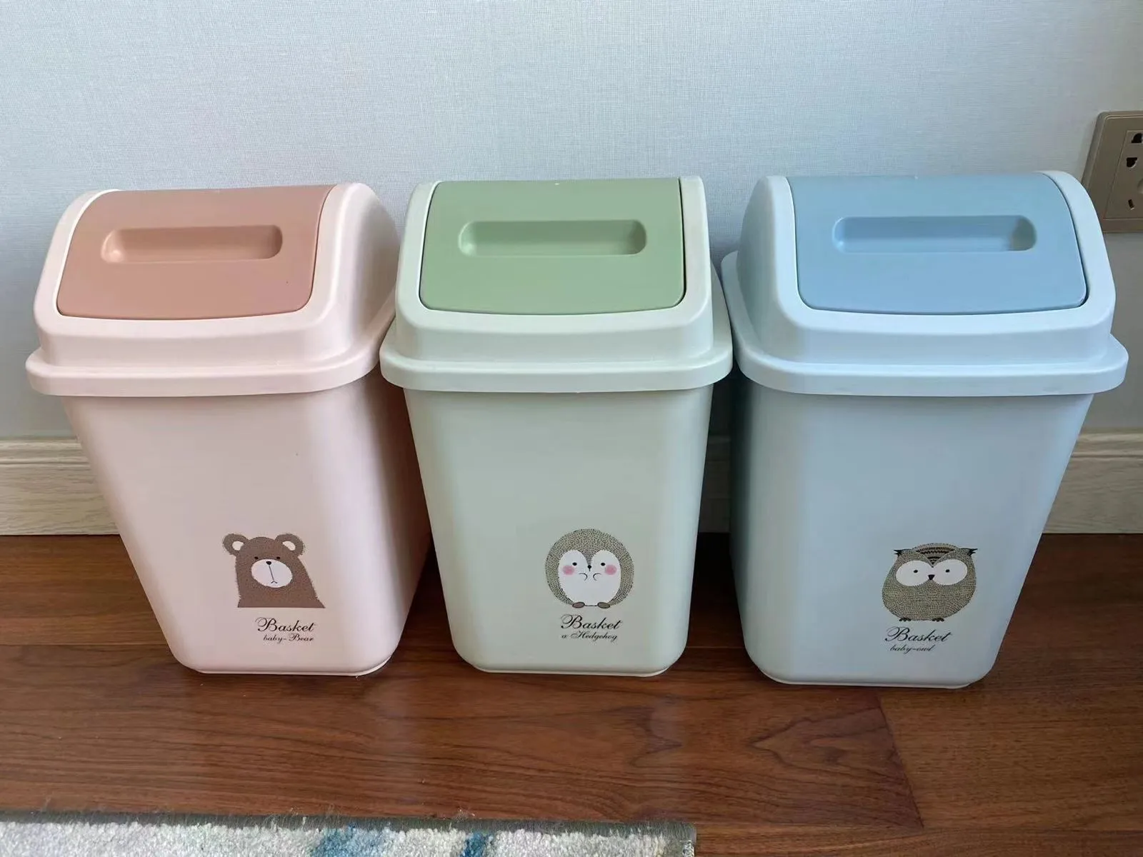 PREMIUM LID DUSTBIN