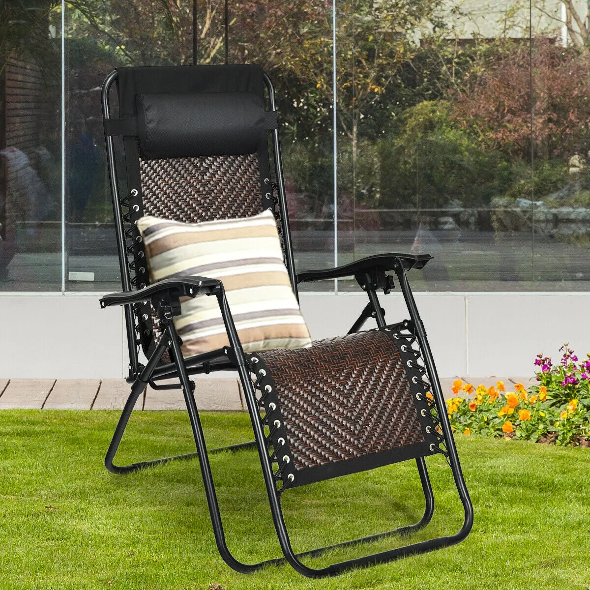 RIVER Rattan Zero Gravity Chair with Pillow