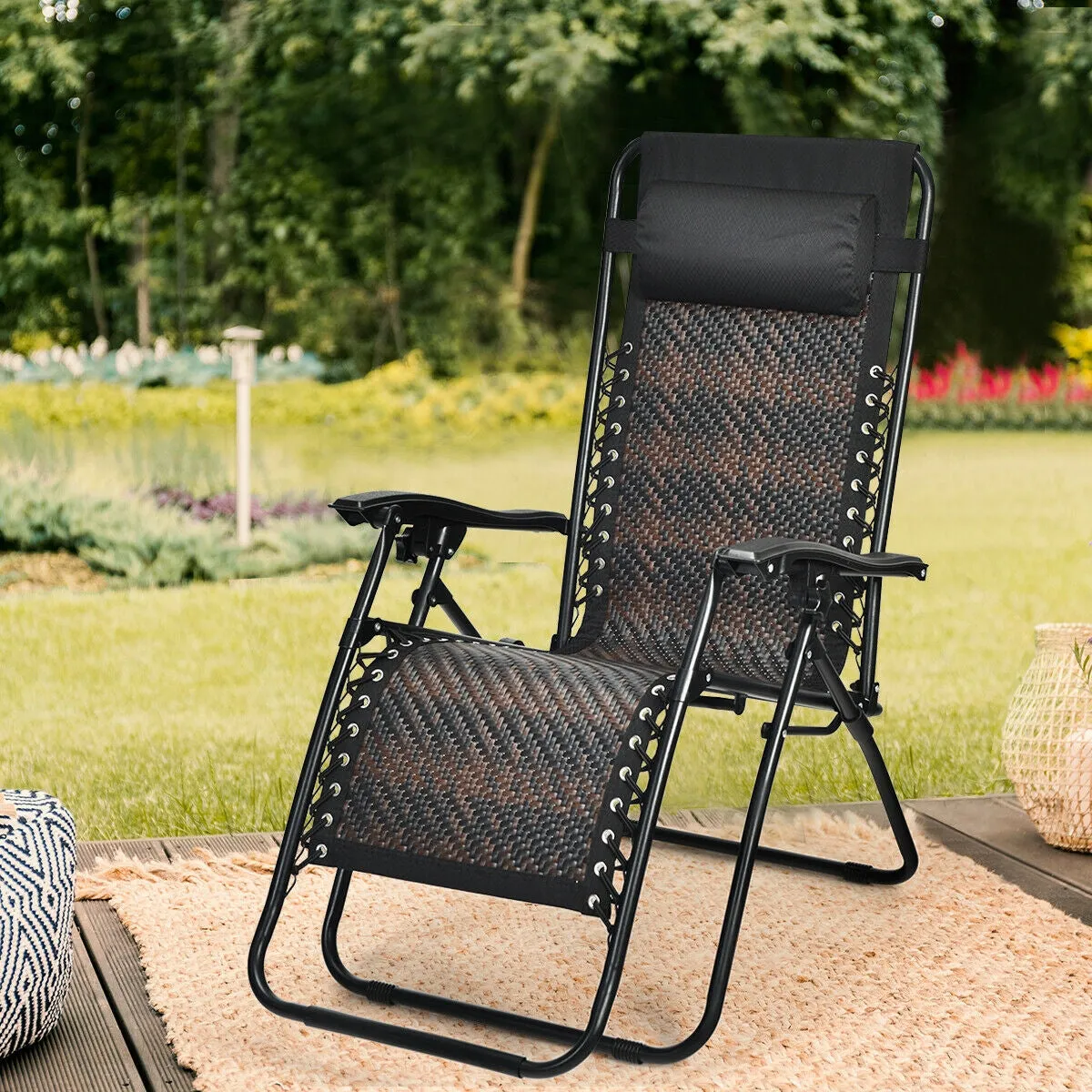 RIVER Rattan Zero Gravity Chair with Pillow