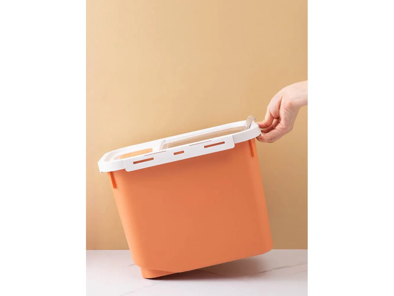 Sealed Dog Food Bucket 33*23*25